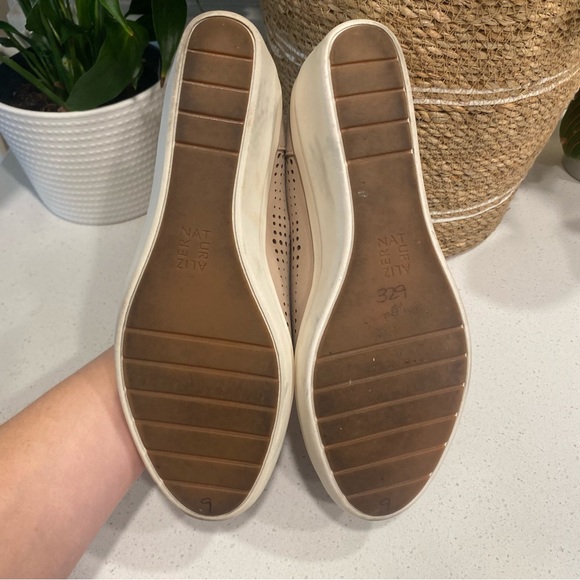 *SOLD* Not for sale Naturalizer Sand Drift Sam2 Perforated Wedge Women’s Size 9 - Picture 7 of 7